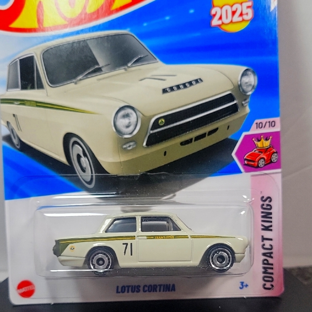 Brand New Hot Wheels Lotus Cortina 2025 Compact Kings 10/10